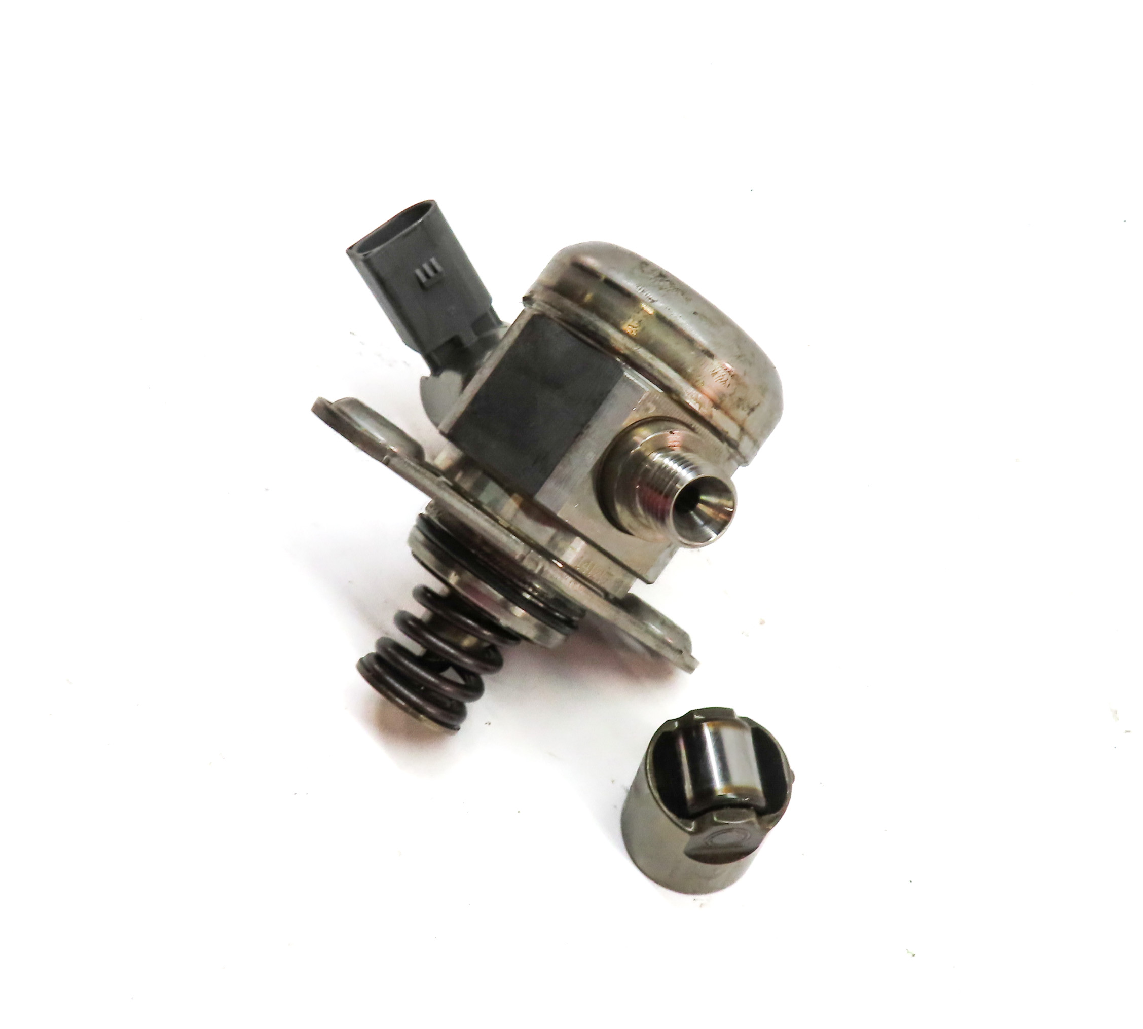 08-14 BMW 550i 650i 750i X5 X6 (F01 F10 E70 E71) 4.4L N63 MECHANICAL FUEL PUMP — exact item pictured